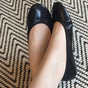 hush puppies chaste ballet flat black leather